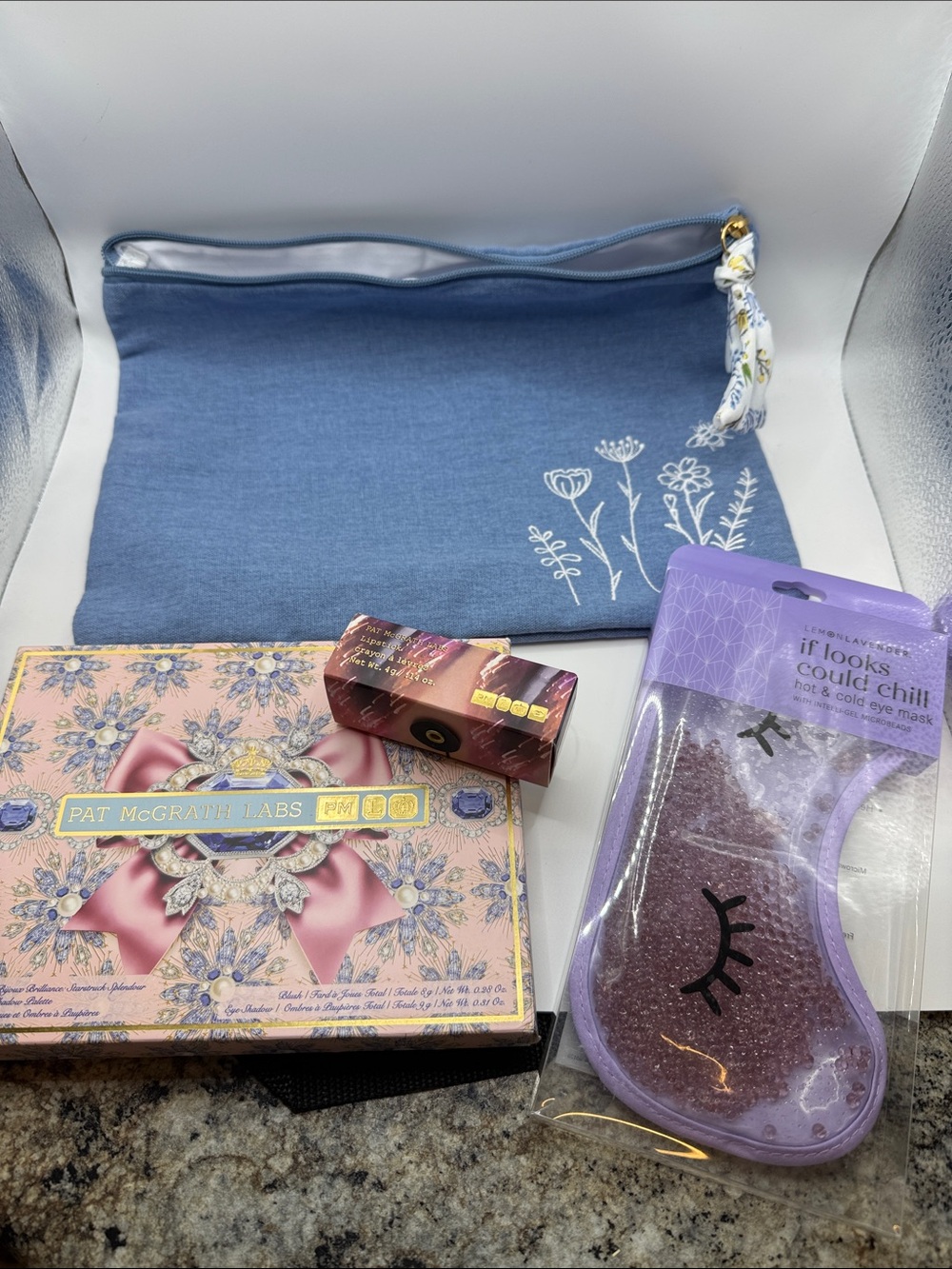 Pat McGrath Lavender Eye Mask and Cosmetic Pouch Set
